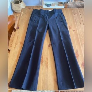 J. Crew women’s “Teddie” cropped navy blue trouser. Size 0. Cotton and viscose.